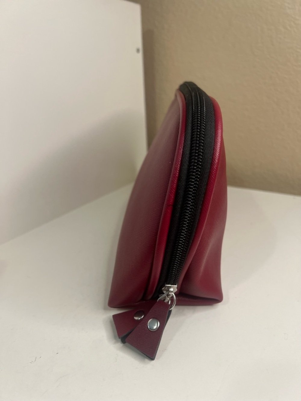 Nordstrom Beauty Black Cosmetic Pouch with Red Accent - Picture 2 of 9
